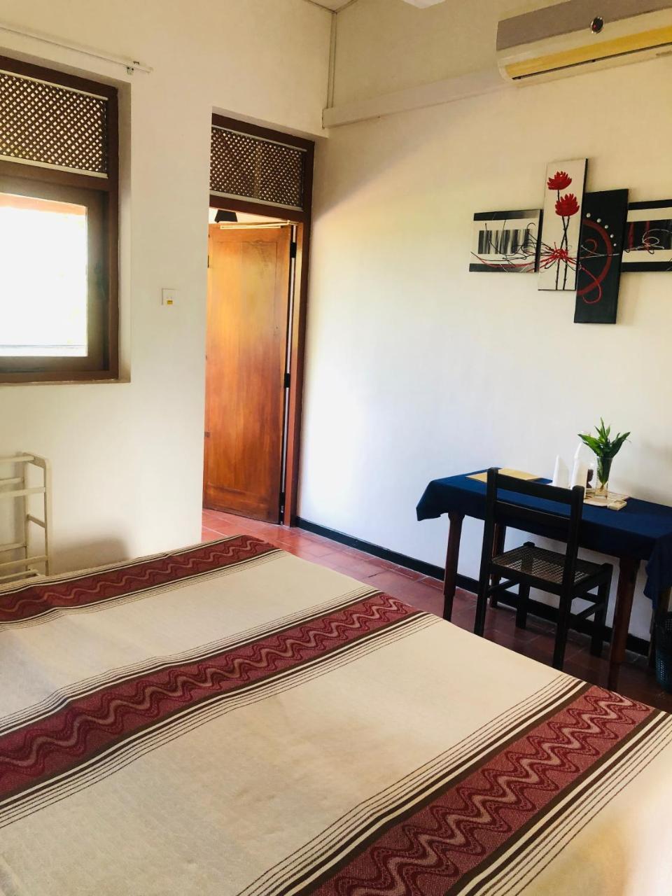 Hotel Hemadan ベントータ エクステリア 写真